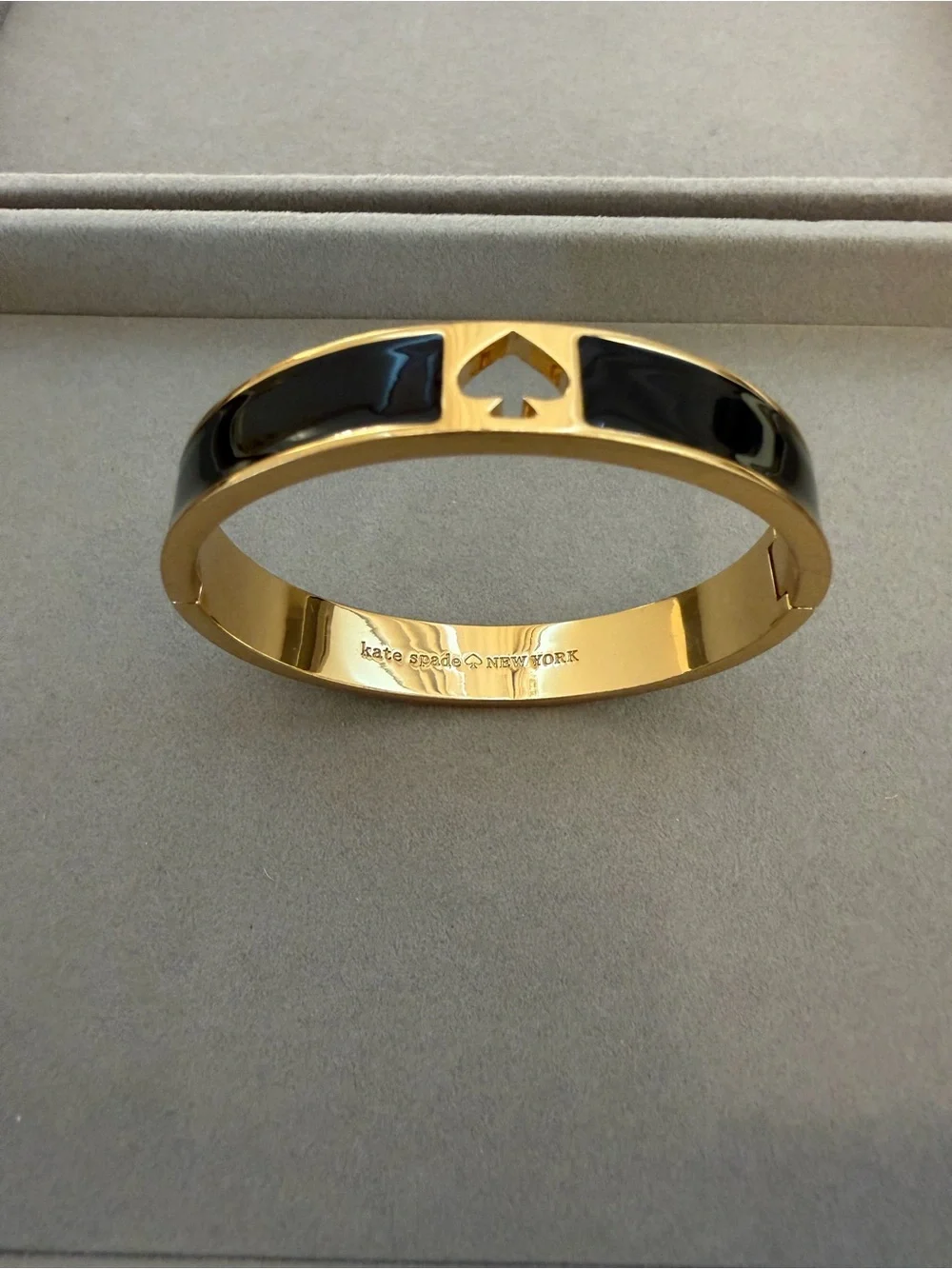 kate spade Black and Gold Spade Cutout Enamel Bangle - Picture 2 of 2